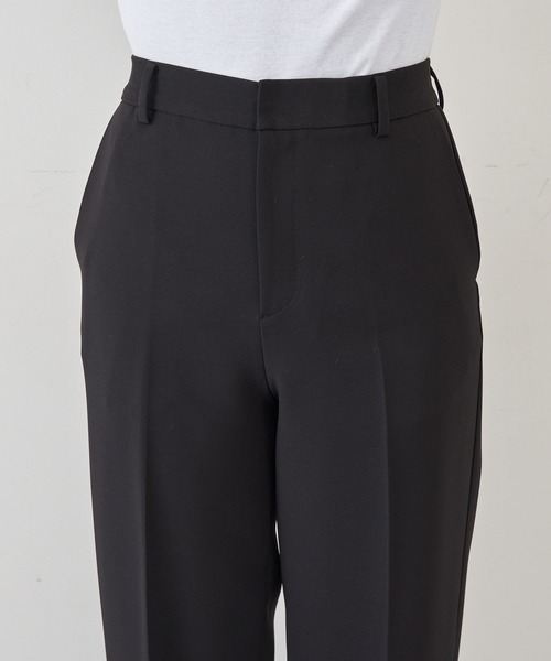 GALLARDAGALANTE（ガリャルダガランテ）の「センタープレステーパードパンツ（スラックス・レディース・ブラック/ライトベージュ・0/1）」の18枚目の写真