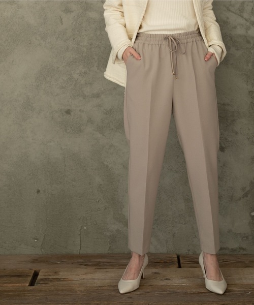 OPAQUE.CLIP（オペークドットクリップ）の「◆ダブルクロス イージーテーパードパンツ（その他パンツ・レディース・ライトグレー/ブラック/ベージュ/ブルー/ピンク系/ライトオレンジ系1・40/38/42/36/34）」の4枚目の写真