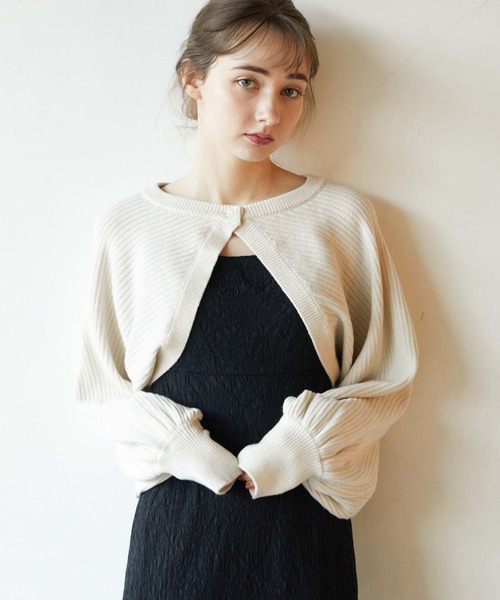 archives(アルシーヴ)の「マルチwayリブニットボレロカーディガン(カーディガン/ボレロ・レディース・オフホワイト/ブルー/グレイッシュベージュ/ブラック・MEDIUM)」の5枚目の写真