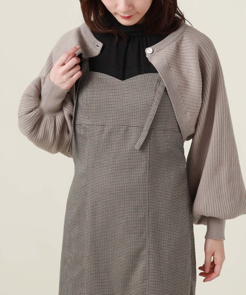 archives(アルシーヴ)の「マルチwayリブニットボレロカーディガン(カーディガン/ボレロ・レディース・オフホワイト/ブルー/グレイッシュベージュ/ブラック・MEDIUM)」の19枚目の写真