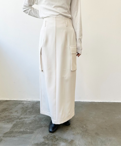 Meli rich（メリーリッチ）の「カーゴスカート（スカート・レディース・アイボリー/グレイッシュベージュ/カーキ/ブラック・MEDIUM）」の2枚目の写真