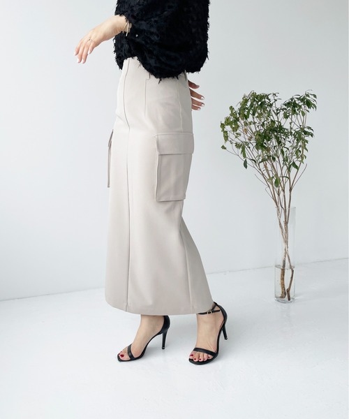 Meli rich（メリーリッチ）の「カーゴスカート（スカート・レディース・アイボリー/グレイッシュベージュ/カーキ/ブラック・MEDIUM）」の11枚目の写真