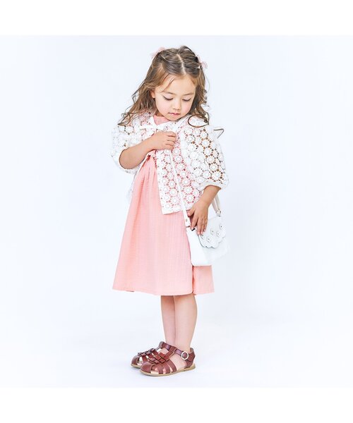 apres les cours（アプレレクール）の「スカラップポシェット（ショルダーバッグ・キッズ・アイボリー/ピンク・FREE）」の4枚目の写真