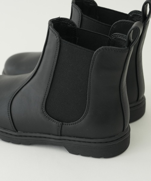 CIAOPANIC TYPY(チャオパニックティピー)の「【KIDS】サイドゴアショートブーツ(ブーツ・キッズ・オフホワイト/ブラック・20/18/19/21)」の9枚目の写真