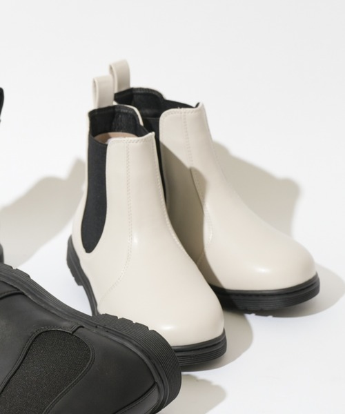 CIAOPANIC TYPY(チャオパニックティピー)の「【KIDS】サイドゴアショートブーツ(ブーツ・キッズ・オフホワイト/ブラック・20/18/19/21)」の13枚目の写真
