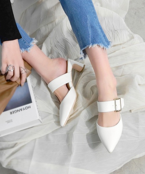 alala（アララ）の「チャンキーベルトポインテッドミュール（パンプス・レディース・ホワイト/ブラック/ブルー系その他3・LL/S/M/L）」の2枚目の写真