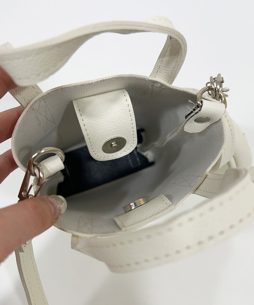 CEMONEMO(セモネモ)の「【マルチケース付き】 2way スクエア ミニ ショルダーバッグ(ショルダーバッグ・レディース・ブラウン/ホワイト/ベージュ/ブラック・FREE)」の6枚目の写真