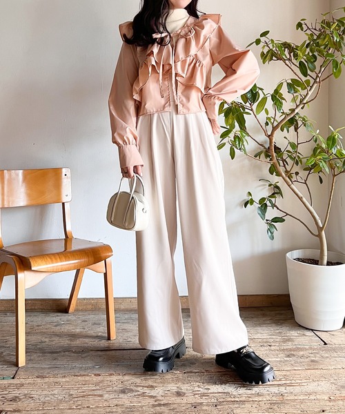 Mysa&Liina(ミーサリーナ)の「ボレロブラウス×タンクセット(シャツ/ブラウス・レディース・ブラック/ピンクベージュ/オフホワイト・M)」の18枚目の写真