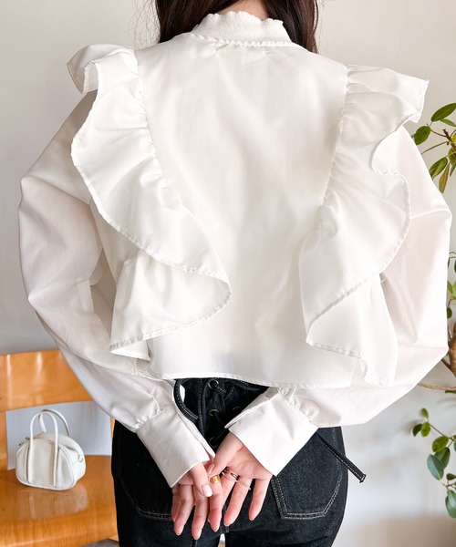 Mysa&Liina(ミーサリーナ)の「ボレロブラウス×タンクセット(シャツ/ブラウス・レディース・ブラック/ピンクベージュ/オフホワイト・M)」の6枚目の写真