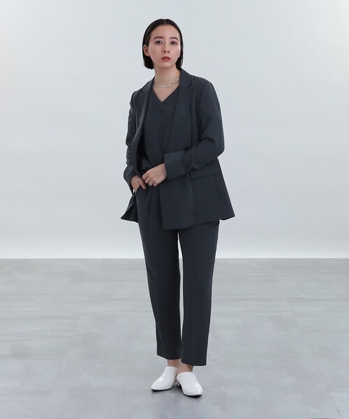 INDIVI（インディヴィ）の「◆【こなれSETUP/洗える】ドルマンスリーブブラウス（シャツ/ブラウス・レディース・サックスブルー系5/ブラック/グレー系その他6/ライトグリーン系/チャコール/ベージュ系5・05/12/13/15 /34/38）」の11枚目の写真