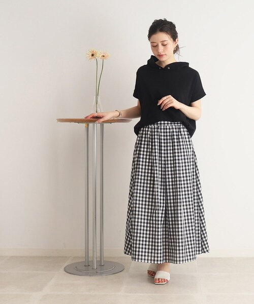 DRESKIP（ドレスキップ）の「◆【接触冷感】手軽に抜け感コーデ！抜け衿トップス（Tシャツ/カットソー・レディース・ナチュラル/ブラック/サンドベージュ/ライトグリーン/オフホワイト・02/03/04）」の6枚目の写真