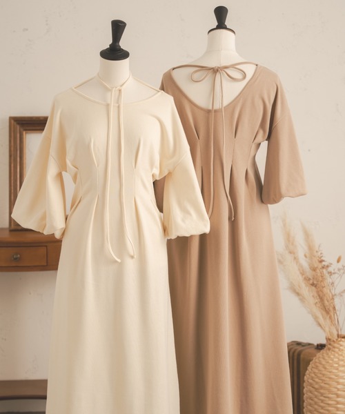 Ambre Neige(アンブルネージュ)の「紐付きタックワンピース/【WEB/EC限定商品】(ワンピース・レディース・ベージュ/アイボリー・FREE)」の13枚目の写真