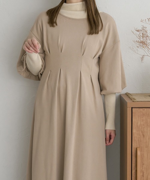 Ambre Neige(アンブルネージュ)の「紐付きタックワンピース/【WEB/EC限定商品】(ワンピース・レディース・ベージュ/アイボリー・FREE)」の16枚目の写真
