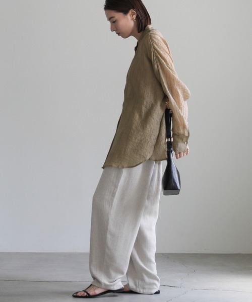 select MOCA（セレクトモカ）の「クリンクルシアーバンドカラーオーバーシャツ（シャツ/ブラウス・レディース・ダークベージュ/ブラウン/ブラック・FREE）」の10枚目の写真