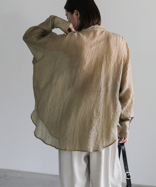 select MOCA（セレクトモカ）の「クリンクルシアーバンドカラーオーバーシャツ（シャツ/ブラウス・レディース・ダークベージュ/ブラウン/ブラック・FREE）」の9枚目の写真