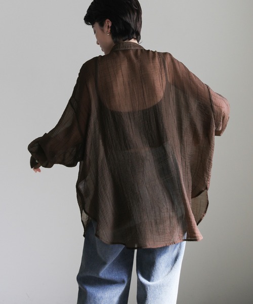 select MOCA（セレクトモカ）の「クリンクルシアーバンドカラーオーバーシャツ（シャツ/ブラウス・レディース・ダークベージュ/ブラウン/ブラック・FREE）」の21枚目の写真
