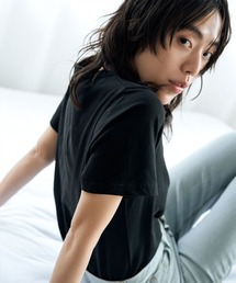 marjour（マージュール）の「OTONA MINIMAL TEE（Tシャツ/カットソー・レディース）」