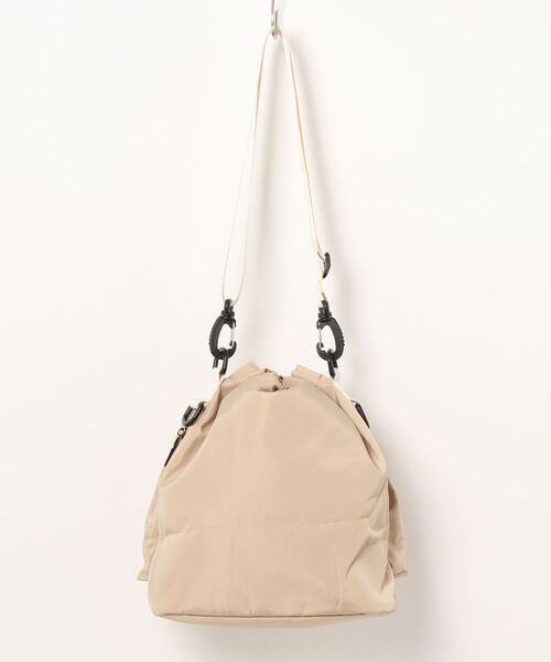 florist（フローリスト）の「【3WAY/短めハンドル＆長め肩紐の2種セット】 【軽量】ドローストリングWポケットバケットバッグ/ショルダーバッグ/ハンドバッグ（メッセンジャーバッグ・レディース・グリーン/ベージュ/ホワイト/ブラック・FREE）」の21枚目の写真