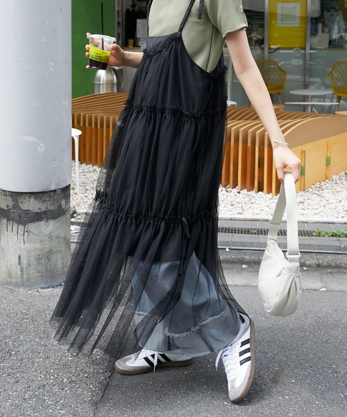 BCBG MAXAZRIA プリーツ ティアード チュール ブラック　ワンピース BCBG MAXAZRIA プリーツ ティアード チュール ブラック ワンピース