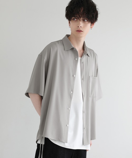 LILL(リル)の「ビッグシルエットポリトロサイドコード5分袖シャツ(シャツ/ブラウス・メンズ・ブラック/ブルー/ホワイト/ライトグレー・L/M/S/XS)」の7枚目の写真