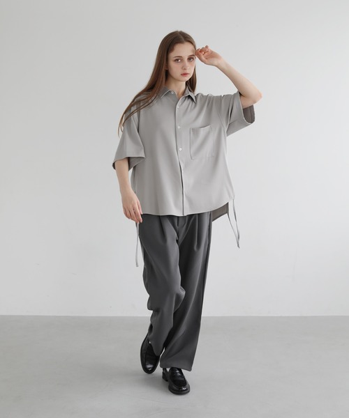 LILL(リル)の「ビッグシルエットポリトロサイドコード5分袖シャツ(シャツ/ブラウス・メンズ・ブラック/ブルー/ホワイト/ライトグレー・L/M/S/XS)」の22枚目の写真