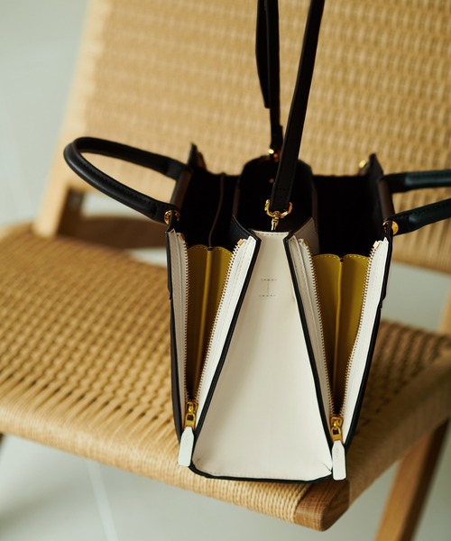 E'POR（エポール）の「【E'POR】W BAG Medium（ハンドバッグ・レディース・ベージュ/マスタード/ホワイト系その他2・FREE）」の7枚目の写真