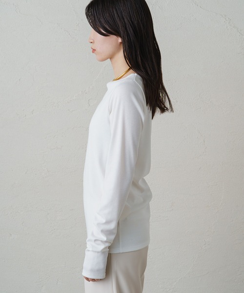 LOUNGEDRESS（ラウンジドレス）の「BASICテレコロンT（Tシャツ/カットソー・レディース・オフホワイト/チャコールグレー/ブラック/ベージュ・FREE）」の10枚目の写真