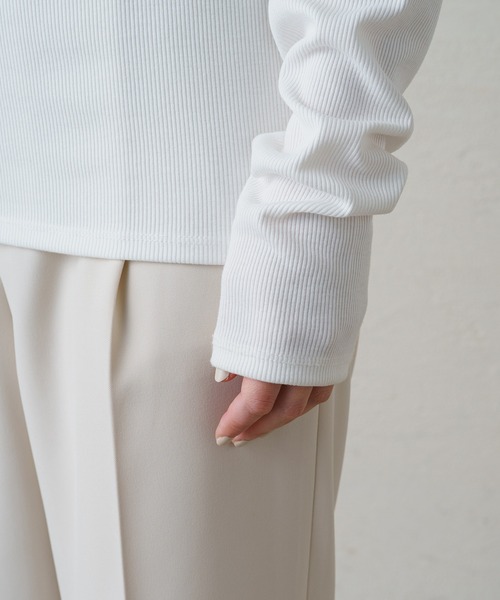 LOUNGEDRESS（ラウンジドレス）の「BASICテレコロンT（Tシャツ/カットソー・レディース・オフホワイト/チャコールグレー/ブラック/ベージュ・FREE）」の22枚目の写真