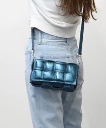 【ANDREA CARDONE】イントレチャートレザーショルダーバッグ(Q36463)