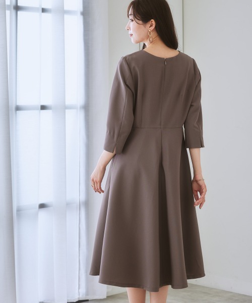 7days Life Styling(セブンデイズライフスタイリング)の「ゴールドパーツ使いウエスト切替フレアワンピース(ワンピース・レディース・チェック/モカ/ネイビー・LL/S/L/M)」の11枚目の写真
