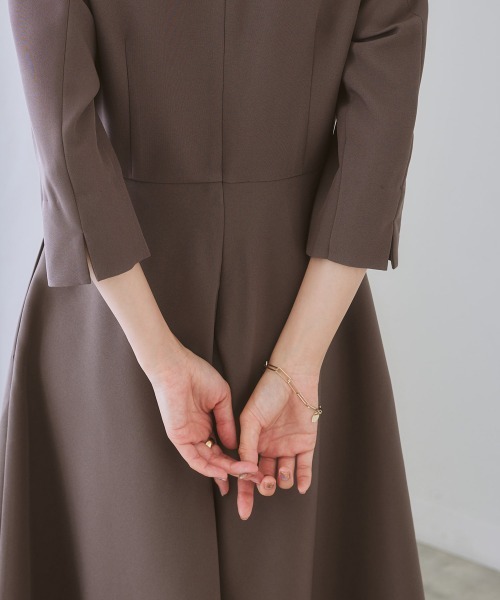 7days Life Styling(セブンデイズライフスタイリング)の「ゴールドパーツ使いウエスト切替フレアワンピース(ワンピース・レディース・チェック/モカ/ネイビー・LL/S/L/M)」の14枚目の写真