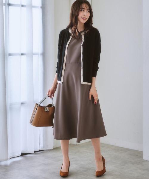 7days Life Styling(セブンデイズライフスタイリング)の「ゴールドパーツ使いウエスト切替フレアワンピース(ワンピース・レディース・チェック/モカ/ネイビー・LL/S/L/M)」の10枚目の写真