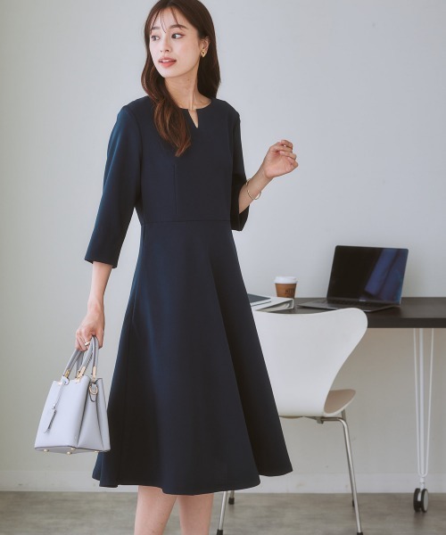 7days Life Styling(セブンデイズライフスタイリング)の「ゴールドパーツ使いウエスト切替フレアワンピース(ワンピース・レディース・チェック/モカ/ネイビー・LL/S/L/M)」の18枚目の写真