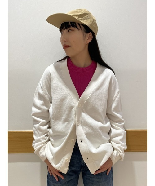 GAP(ギャップ)の「ライトウェイト カーディガン(ユニセックス)(カーディガン/ボレロ・メンズ・ブラック/アイボリー・L/XS/S/XL/M)」の6枚目の写真