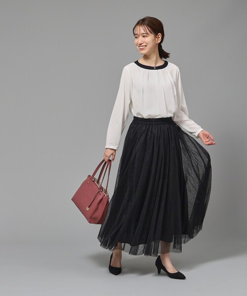 SHOO・LA・RUE（シューラルー）の「◆【通勤/デイリー/セレモニーにも】配色バンドカラー風ブラウス【CIRCRIC】（シャツ/ブラウス・レディース・ブルー系8/ベージュ系その他7/ブラック系3・05/01/04/02/03）」の4枚目の写真