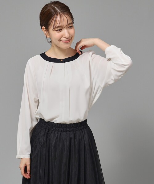 SHOO・LA・RUE（シューラルー）の「◆【通勤/デイリー/セレモニーにも】配色バンドカラー風ブラウス【CIRCRIC】（シャツ/ブラウス・レディース・ブルー系8/ベージュ系その他7/ブラック系3・05/01/04/02/03）」の7枚目の写真