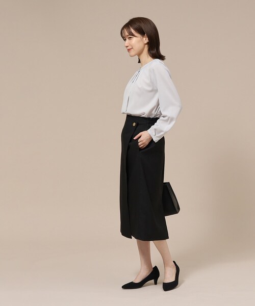 SHOO・LA・RUE（シューラルー）の「◆【通勤/デイリー/セレモニーにも】配色バンドカラー風ブラウス【CIRCRIC】（シャツ/ブラウス・レディース・ブルー系8/ベージュ系その他7/ブラック系3・05/01/04/02/03）」の16枚目の写真