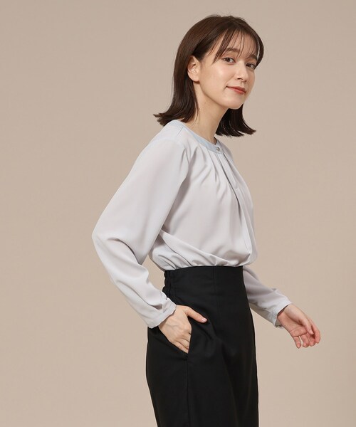 SHOO・LA・RUE（シューラルー）の「◆【通勤/デイリー/セレモニーにも】配色バンドカラー風ブラウス【CIRCRIC】（シャツ/ブラウス・レディース・ブルー系8/ベージュ系その他7/ブラック系3・05/01/04/02/03）」の20枚目の写真