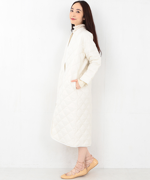 Ray BEAMS（レイビームス）の「■RBS / キルト切り替え ロングコート（ナイロンジャケット・レディース・オフホワイト/オリーブ・0/1）」の4枚目の写真