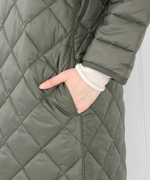 Ray BEAMS（レイビームス）の「■RBS / キルト切り替え ロングコート（ナイロンジャケット・レディース・オフホワイト/オリーブ・0/1）」の14枚目の写真