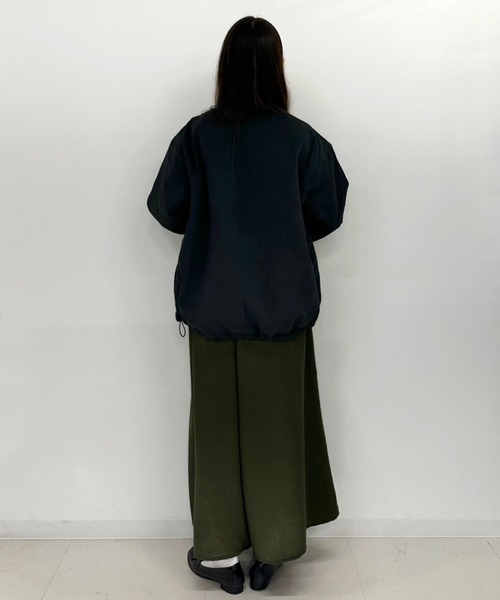 NAVY(ネイビー)の「NAVY キレイめ ミリタリーコート MA-1タイプ はっ水(ミリタリージャケット・レディース・ブラック/ライトベージュ/オリーブ・M/L)」の11枚目の写真