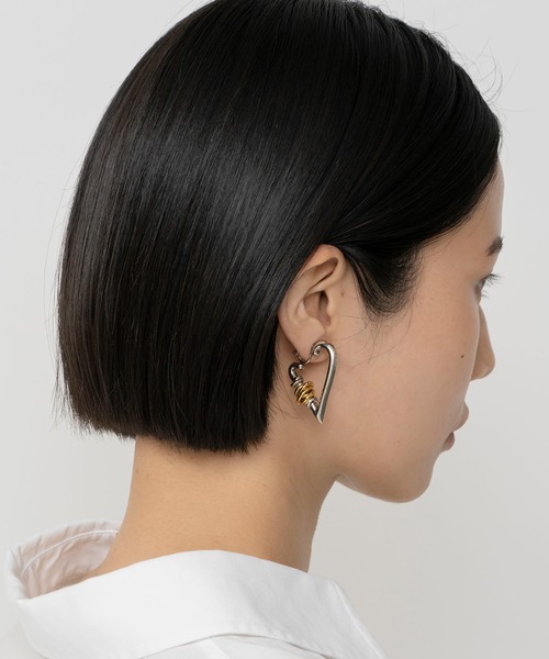LAPUIS(ラピュイ)の「LAPUIS(ラピュイ)COIL HEART HOOP EARRINGS(イヤリング・レディース・マルチ/シルバー/ゴールド・FREE)」の12枚目の写真