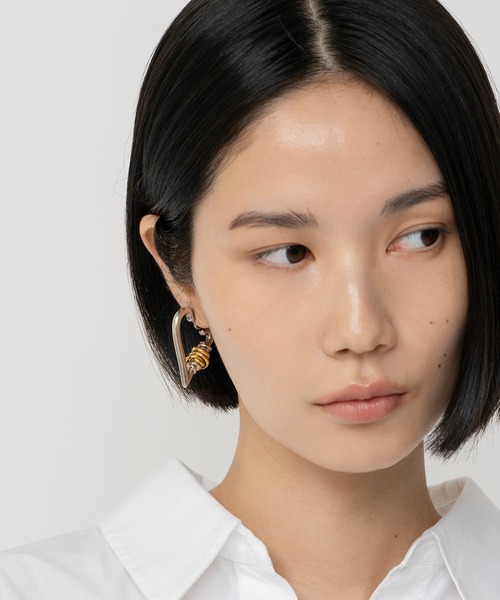 LAPUIS(ラピュイ)の「LAPUIS(ラピュイ)COIL HEART HOOP EARRINGS(イヤリング・レディース・マルチ/シルバー/ゴールド・FREE)」の14枚目の写真