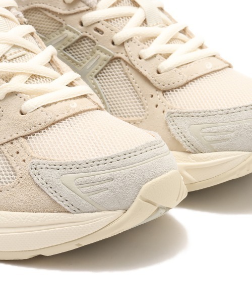 ASICS（アシックス）の「asics GEL-1130 / アシックス ゲル-1130（スニーカー・レディース・ホワイト/ブラック・23.0cm/24.5cm/24.0cm/25.0cm/23.5cm）」の21枚目の写真