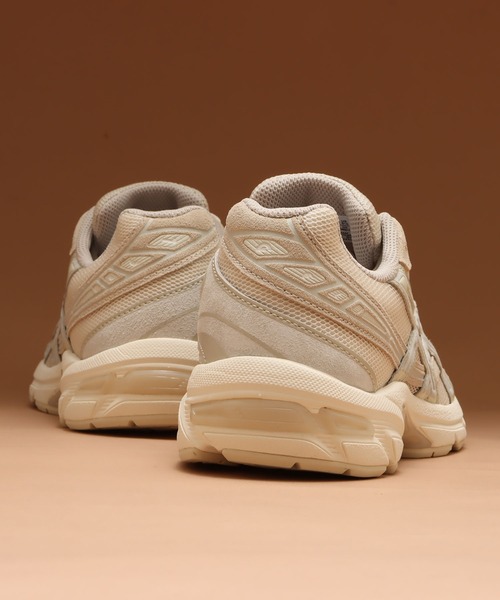 ASICS（アシックス）の「asics GEL-1130 / アシックス ゲル-1130（スニーカー・レディース・ホワイト/ブラック・23.0cm/24.5cm/24.0cm/25.0cm/23.5cm）」の5枚目の写真