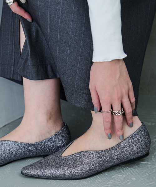 Aunt Marie's(アントマリーズ)の「Uカットパンプス/アソート(パンプス・レディース・その他/グレイッシュベージュ/ブラック・S/L/M)」の16枚目の写真