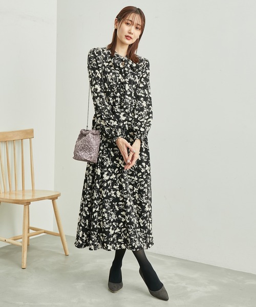 ROPE' PICNIC（ロペピクニック）の「フラワープリントリボンワンピース（ワンピース・レディース・ブルー系その他/キナリ/ブラック系その他・38）」の4枚目の写真