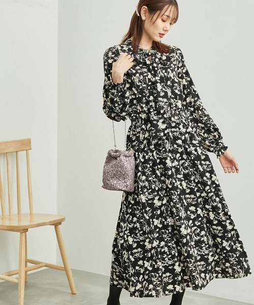 ROPE' PICNIC（ロペピクニック）の「フラワープリントリボンワンピース（ワンピース・レディース・ブルー系その他/キナリ/ブラック系その他・38）」の6枚目の写真