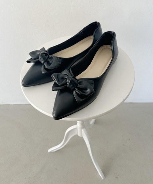 CLEA(クレア)の「リボンポインテッドトゥパンプス(パンプス・レディース・ブラック/イエロー/アイボリー・23.5cm/23.0cm/24.0cm/22.5cm/24.5cm)」の10枚目の写真