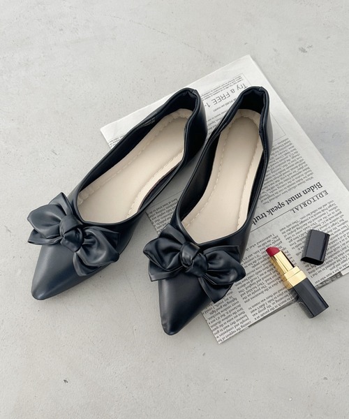 CLEA(クレア)の「リボンポインテッドトゥパンプス(パンプス・レディース・ブラック/イエロー/アイボリー・23.5cm/23.0cm/24.0cm/22.5cm/24.5cm)」の7枚目の写真